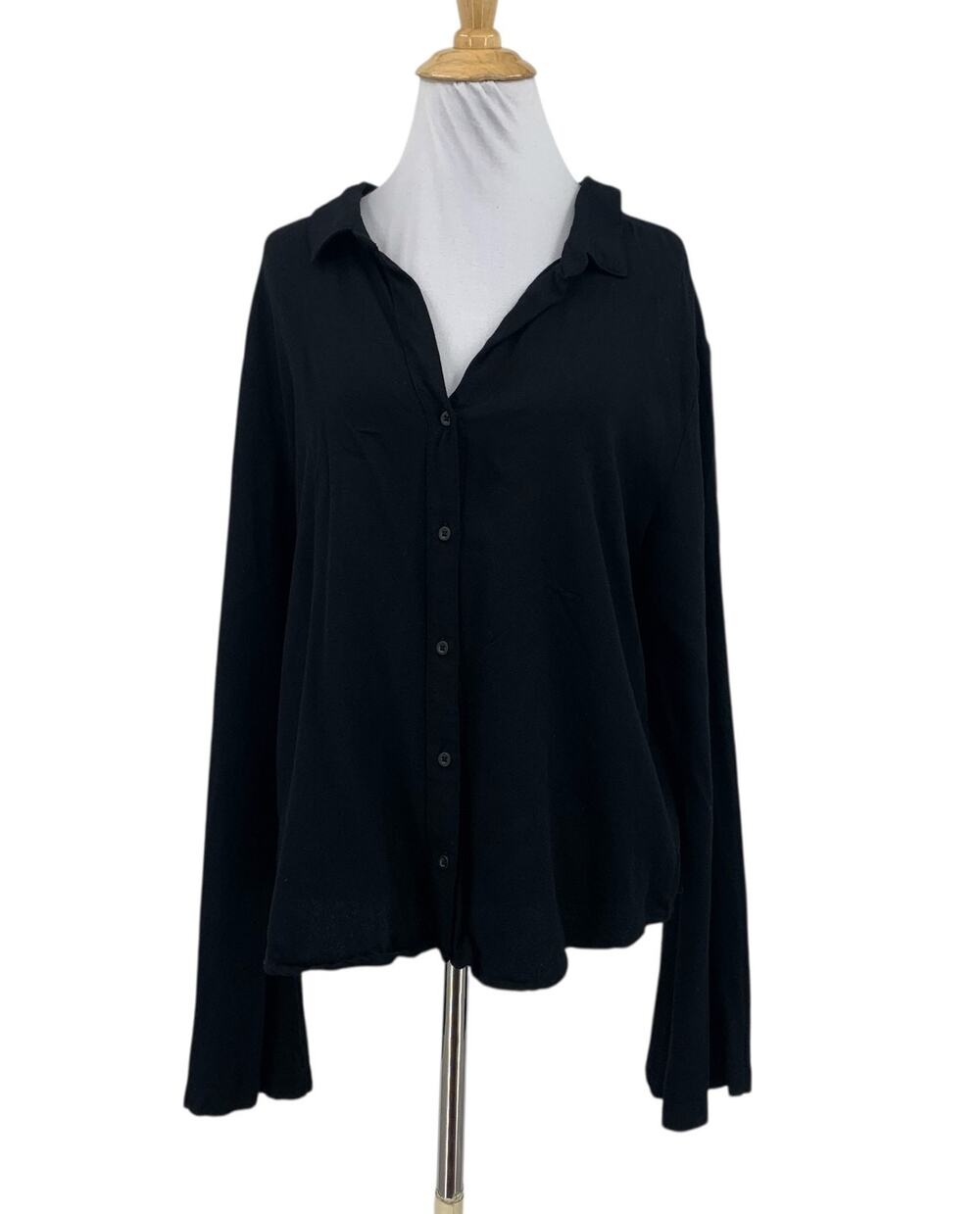 Cloth & Stone Shirt Womens M Medium Black Bow Tie Neck Button Front Long Sleeve